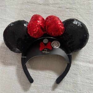 2F$15 Deal! NWT Disney Primark Black Sequin Minnie Ears & Red Bow Headband